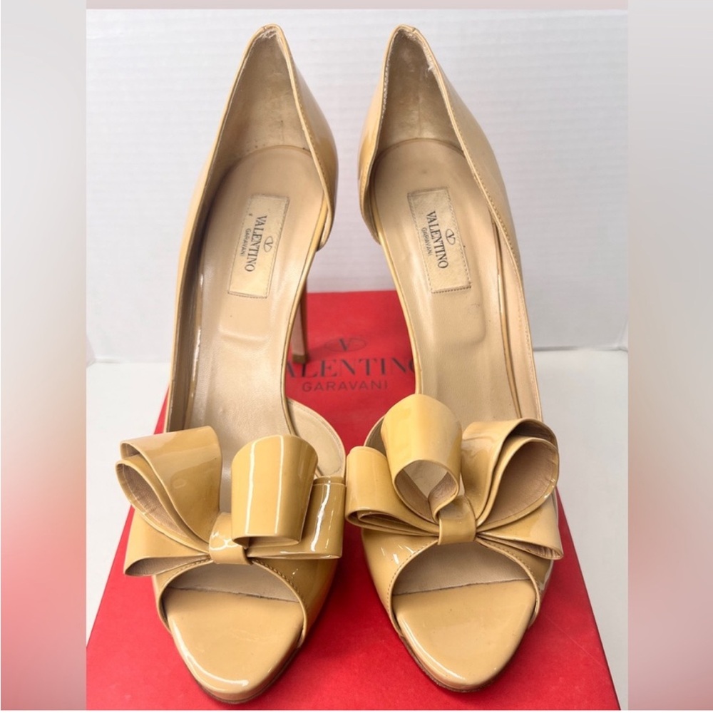 Valentino Garavani D'Orsey Bow Patent Nude Leather Pumps Heels
